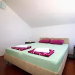 Blizu Plaze U Betini Betina (Sibenik-Knin)