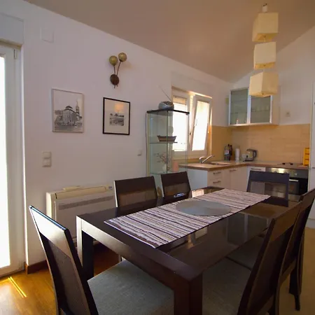 Blizu Plaze U Betini 베티나