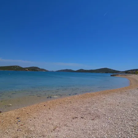Blizu Plaze U Betini Apartamento Betina (Sibenik-Knin)