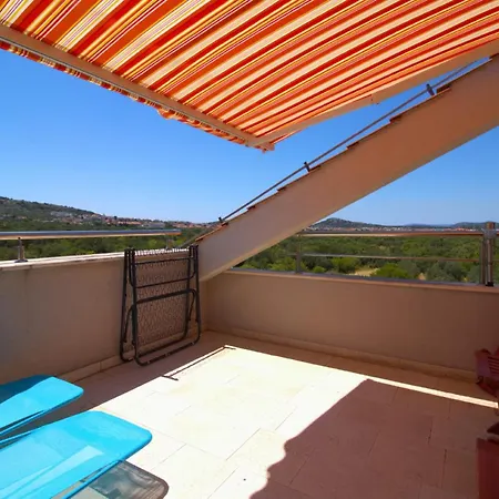 Blizu Plaze U Betini *