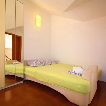 Blizu Plaze U Betini Appartement