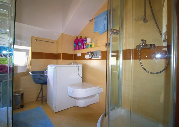 Blizu Plaze U Betini 베티나