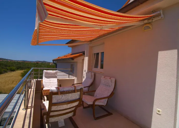 Blizu Plaze U Betini